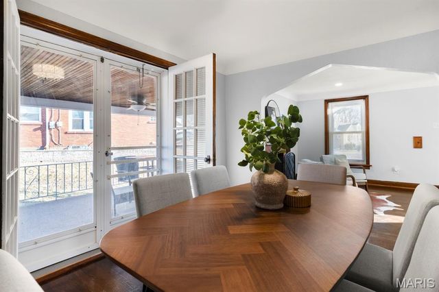 9056 McNulty Drive, St Louis, MO 63114