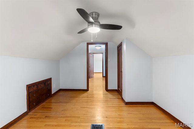 9056 McNulty Drive, St Louis, MO 63114