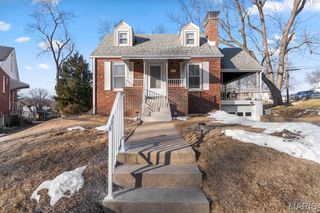 9056 McNulty Drive, St Louis, MO 63114