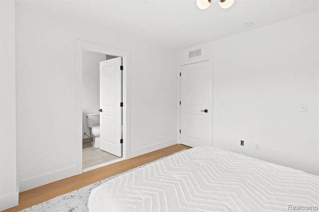 7542 Churchill Street C21, Detroit, MI 48206