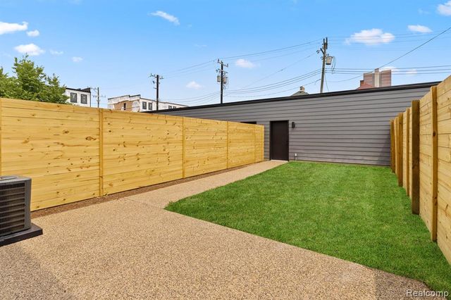 7542 Churchill Street C21, Detroit, MI 48206