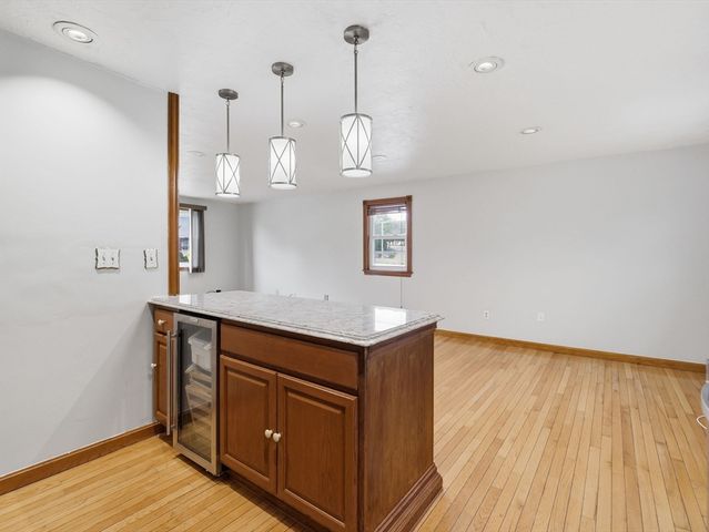 30 Parsons Hill Dr, Worcester, MA 01603