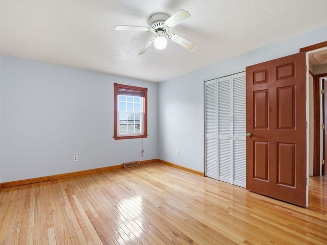 30 Parsons Hill Dr, Worcester, MA 01603