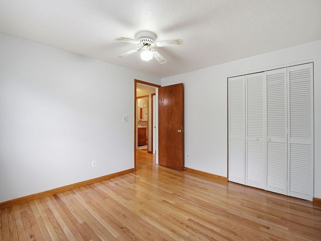 30 Parsons Hill Dr, Worcester, MA 01603
