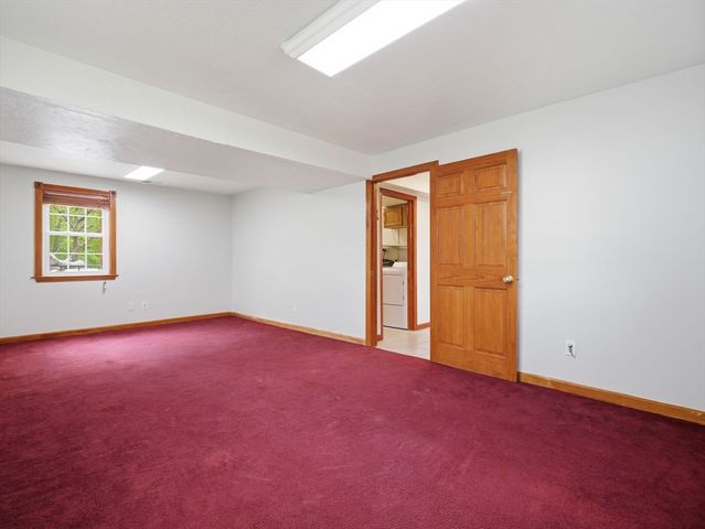 30 Parsons Hill Dr, Worcester, MA 01603