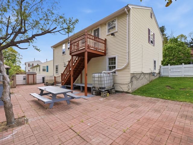 30 Parsons Hill Dr, Worcester, MA 01603