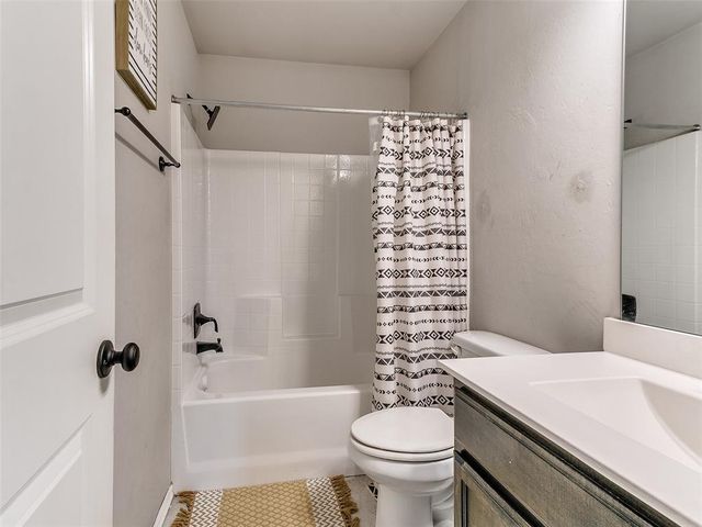 19813 Brunswick Court, Edmond, OK 73012