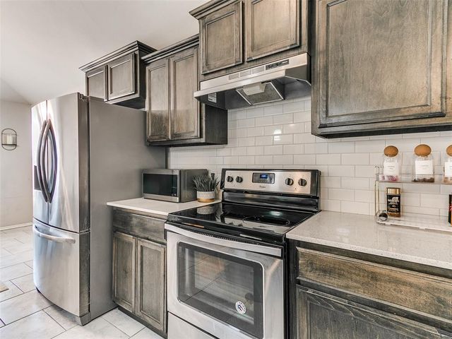 19813 Brunswick Court, Edmond, OK 73012