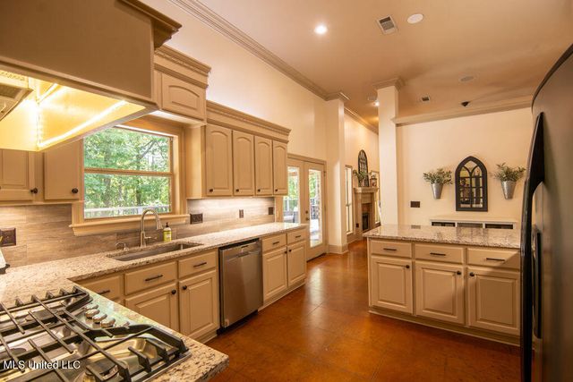 185 Magnolia Springs Drive, Florence, MS 39073