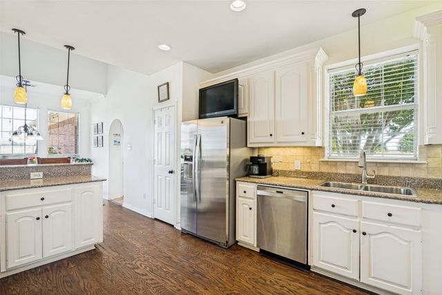 2614 County Road 596, Nevada, TX 75173