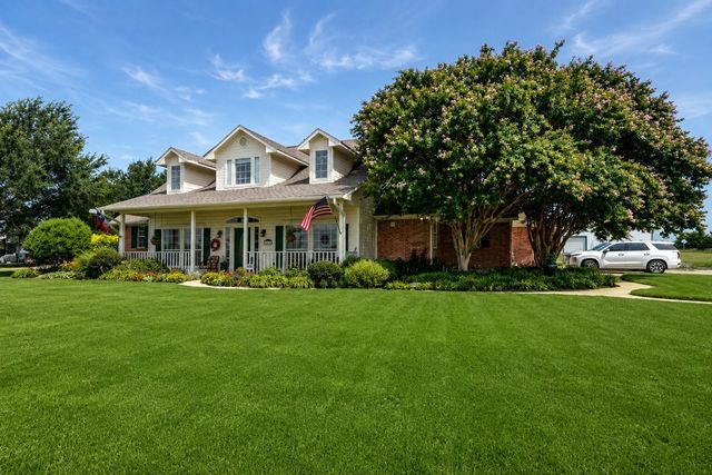 2614 County Road 596, Nevada, TX 75173