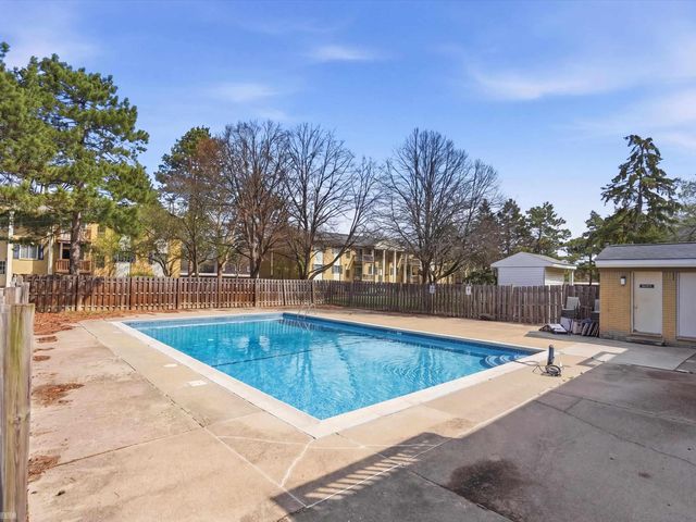 45290 Keding Street, Utica, MI 48317