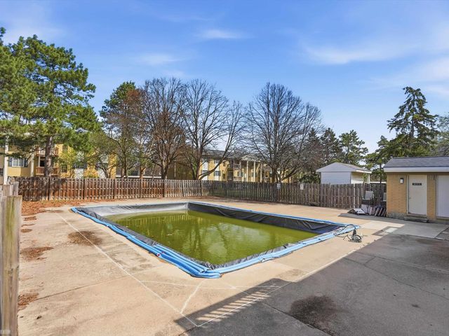 45290 Keding Street, Utica, MI 48317