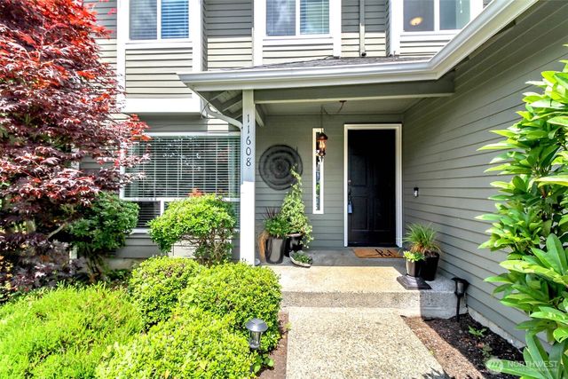 11608 SE 228th Place, Kent, WA 98031