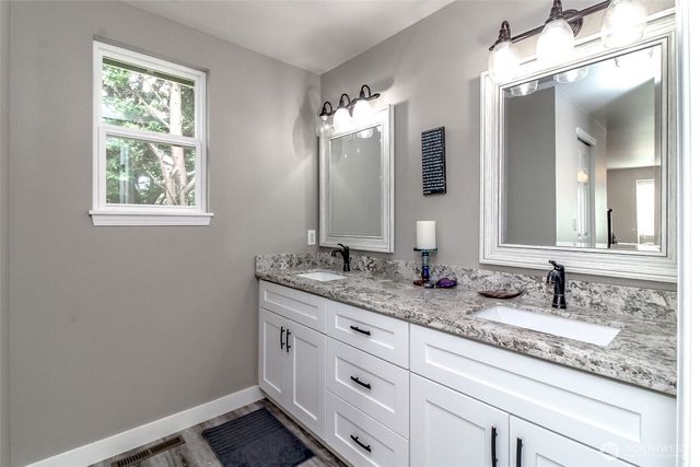 11608 SE 228th Place, Kent, WA 98031