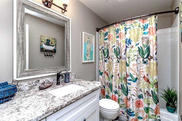 11608 SE 228th Place, Kent, WA 98031