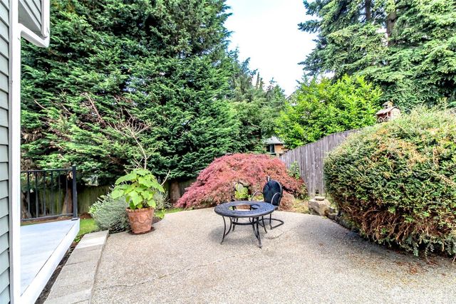 11608 SE 228th Place, Kent, WA 98031