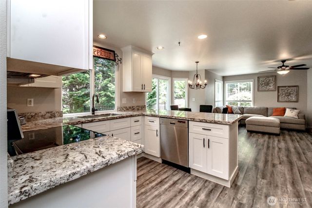 11608 SE 228th Place, Kent, WA 98031