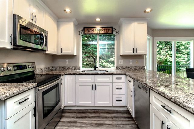 11608 SE 228th Place, Kent, WA 98031