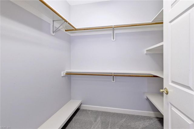 121 Tern CT, Yorktown, VA 23692