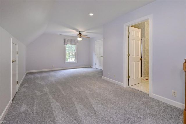 121 Tern CT, Yorktown, VA 23692