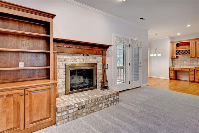 121 Tern CT, Yorktown, VA 23692