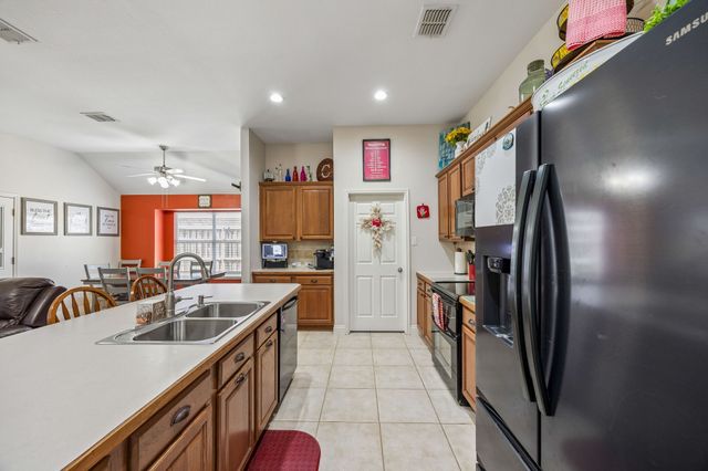 4017 Heavenly Way, Heartland, TX 75126