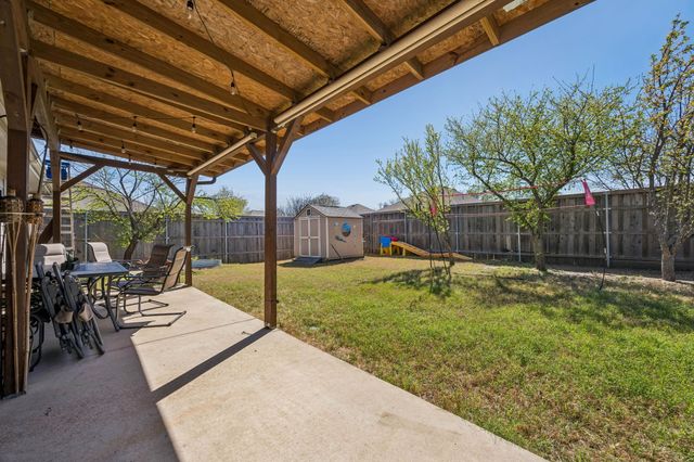 4017 Heavenly Way, Heartland, TX 75126