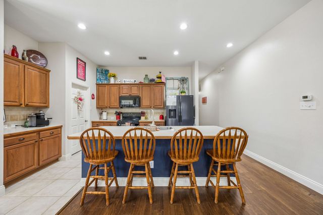 4017 Heavenly Way, Heartland, TX 75126