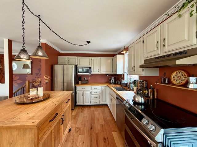 26 Range Road, Underhill, VT 05489