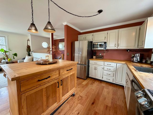 26 Range Road, Underhill, VT 05489