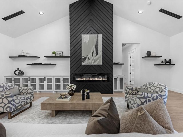 25 Private Road 6612, Dayton, TX 77535