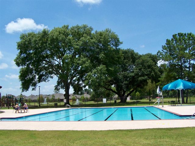 9219 Barnsford Lane, Tomball, TX 77375