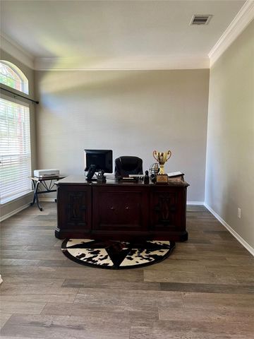 9219 Barnsford Lane, Tomball, TX 77375