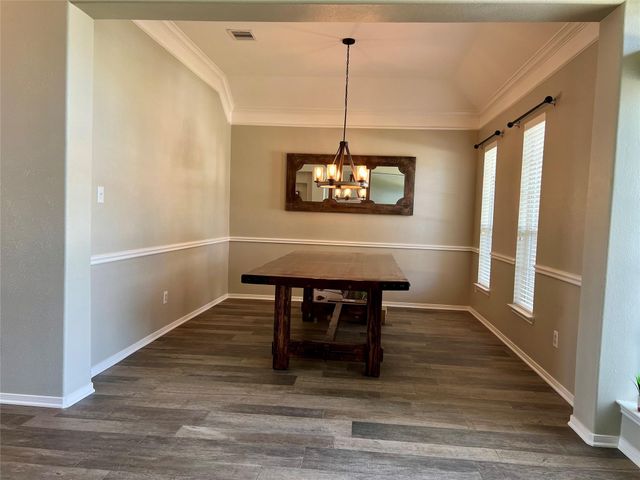 9219 Barnsford Lane, Tomball, TX 77375