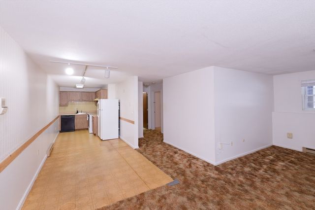 39 Pleasant St B4, Northborough, MA 01532