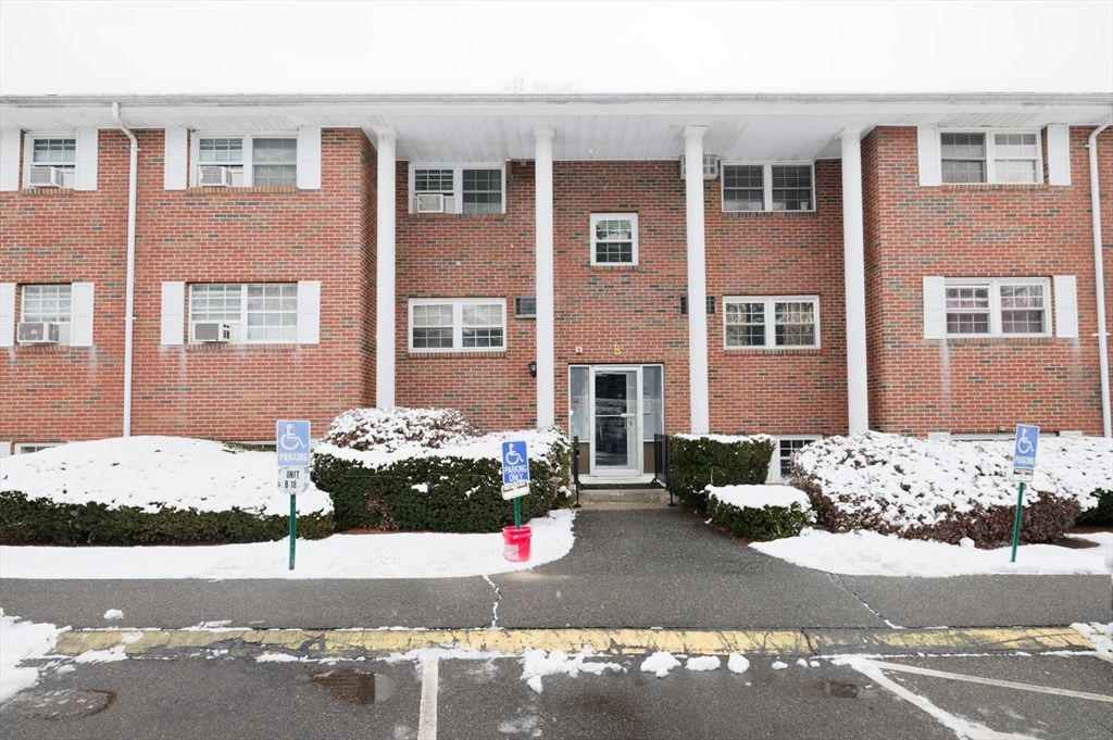 39 Pleasant St B4, Northborough, MA 01532