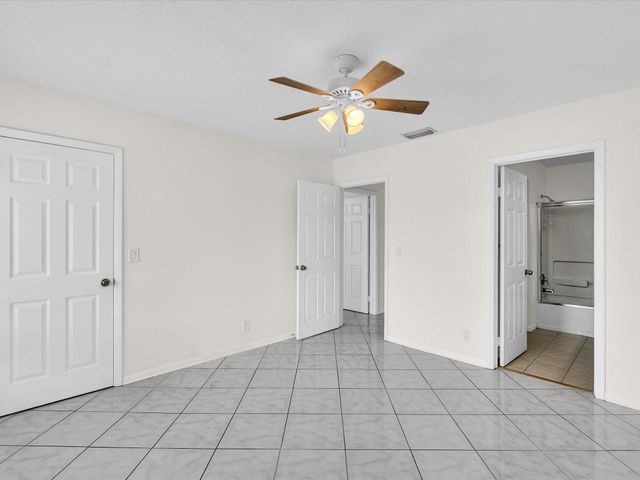 815 W Boynton Beach Boulevard 16-205, Boynton Beach, FL 33426