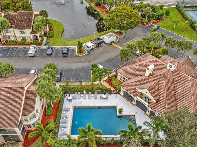 815 W Boynton Beach Boulevard 16-205, Boynton Beach, FL 33426