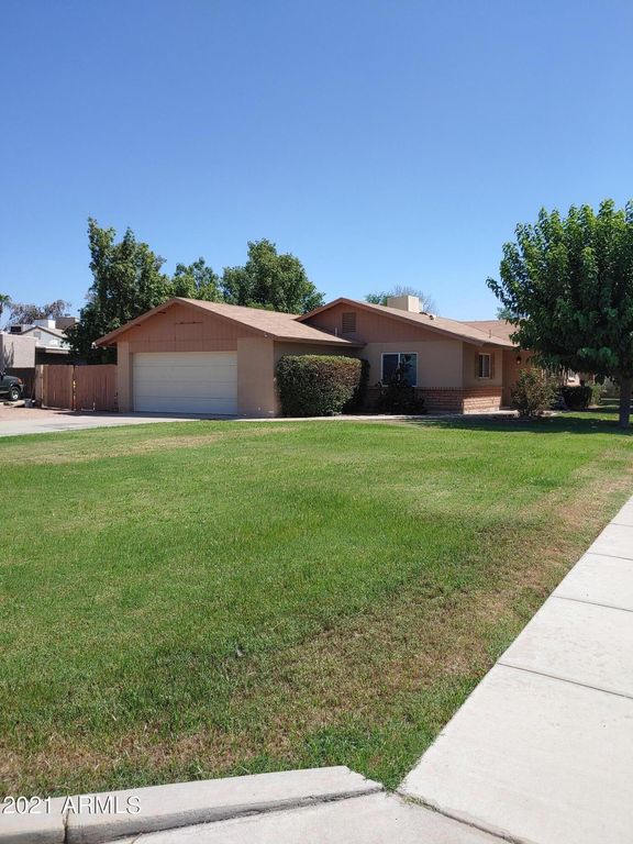 305 S Monterey Street, Gilbert, AZ 85233