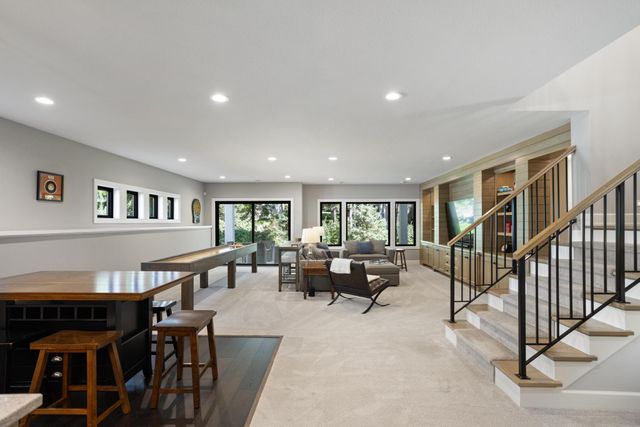 7091 Highland Court, Eden Prairie, MN 55346