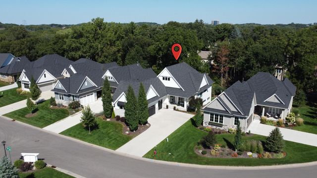 7091 Highland Court, Eden Prairie, MN 55346