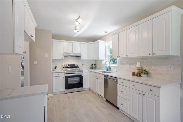 31 Fieldview Court, Angier, NC 27501