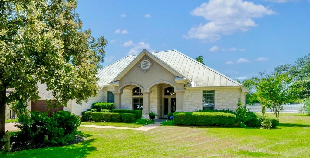 220 Mallet CT, Austin, TX 78737