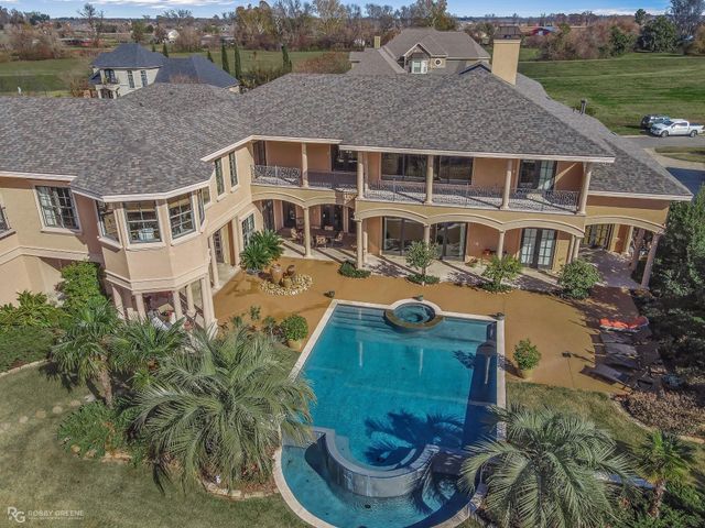 207 N Beach Drive, Bossier City, LA 71111