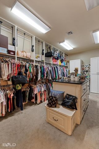 207 N Beach Drive, Bossier City, LA 71111