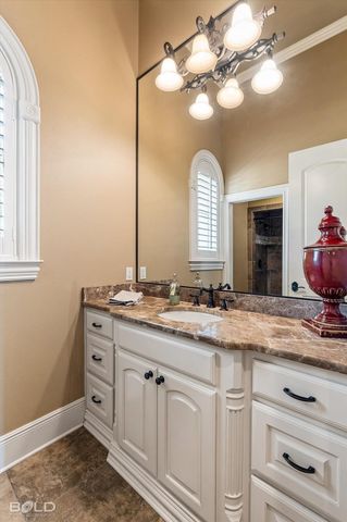 207 N Beach Drive, Bossier City, LA 71111