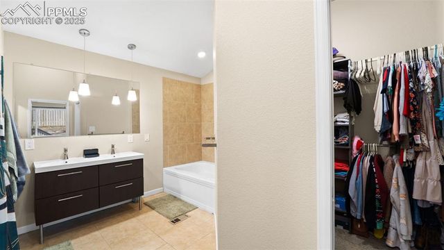 475 Cielo Vista Street, Colorado Springs, CO 80911