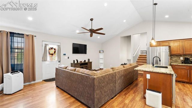 475 Cielo Vista Street, Colorado Springs, CO 80911