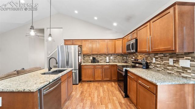 475 Cielo Vista Street, Colorado Springs, CO 80911